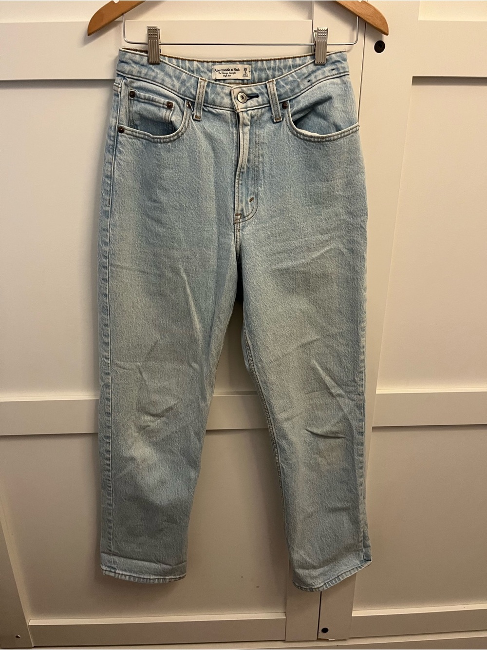 Abercrombie & Fitch The Vintage Straight High-Rise Jean (Curve Love)